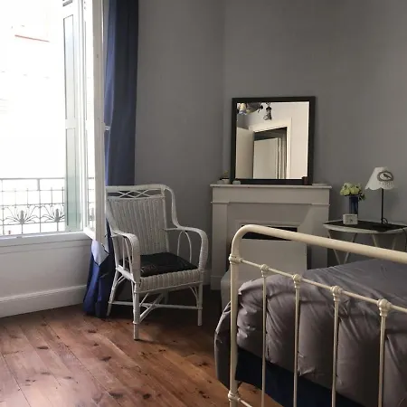 Biarritz, 2 Pieces, 4 Personnes - Fr-1-3-474 Daire *