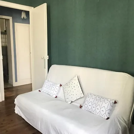 Biarritz, 2 Pieces, 4 Personnes - Fr-1-3-474 * Biarriz